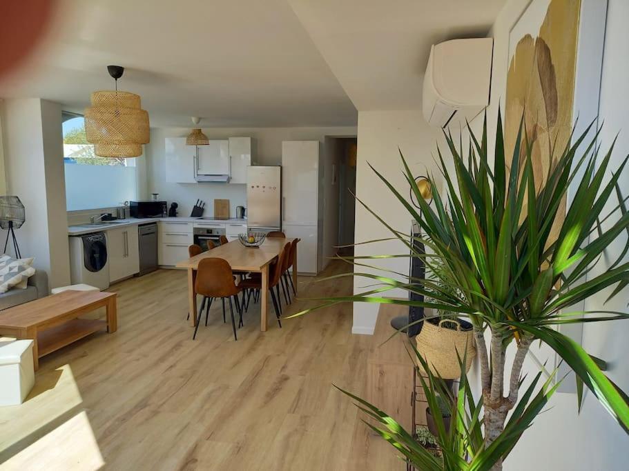 Appartement 100 M2 Terrasse Piscine 그륏상 외부 사진